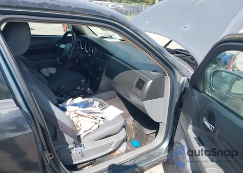 2005 Dodge Magnum Se из США, поврежденный, VIN 2D4FV48V15H647497